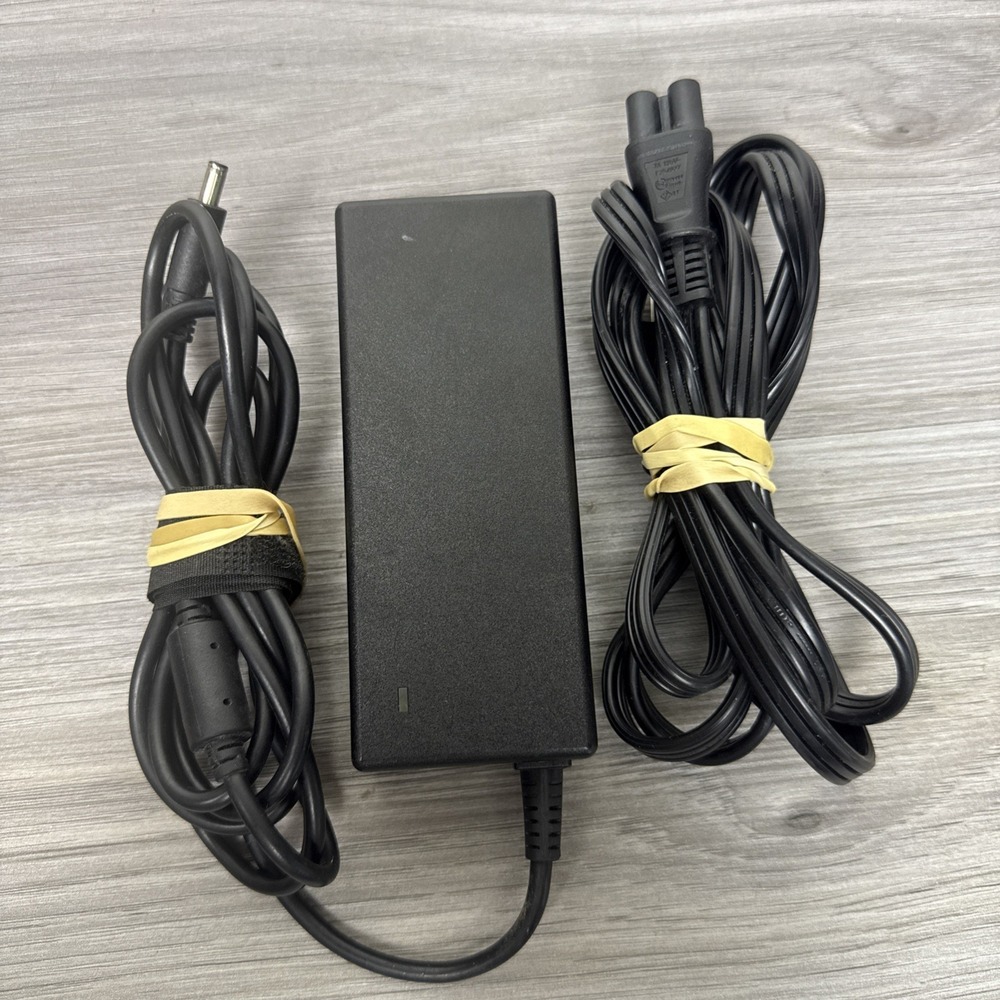 Genuine Dell Laptop Charger AC Adapter Power Supply LA90PM111 PA-1900-32D5 RT74M